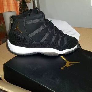 Jordan 11 Black Pearl